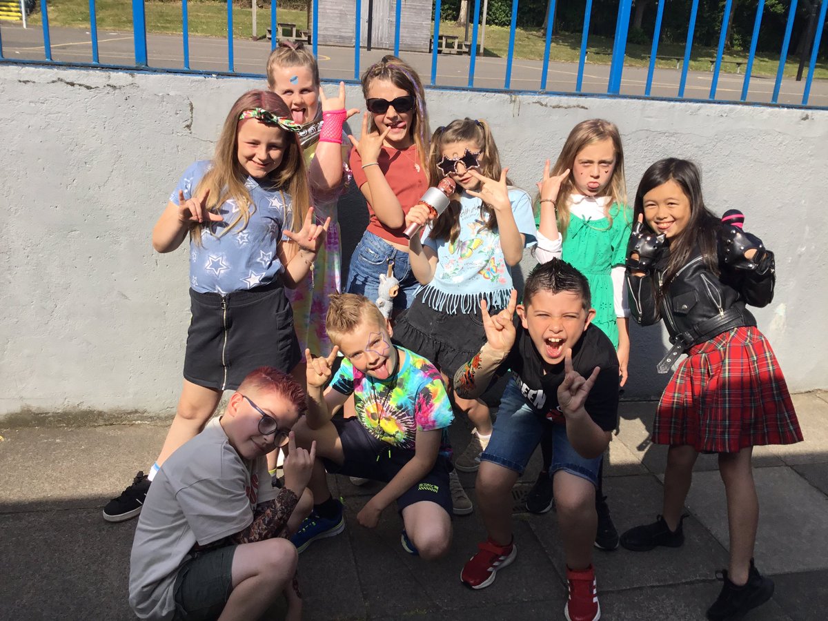 Bournmoor Primary Sc tweet media
