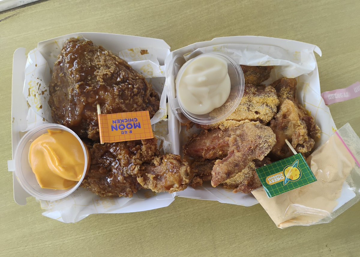 S U S A N tweet media