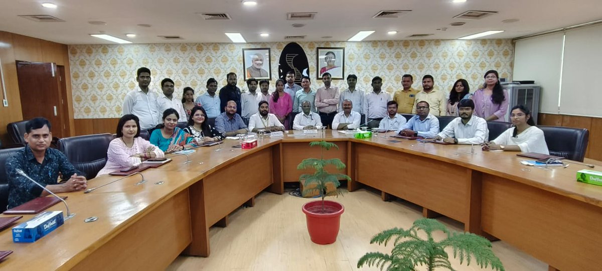NSSTA_Official's tweet photo. Dr. J.S. Tomar stressed the importance of strong state-level statistical systems and urged participants to apply their learning for data-driven governance.
@Rao_InderjitS
@GoIStats
#nssta
#mospi
#officialstatistics
#updes
#statisticaltraining
#evidencebasedpolicy https://t.co/XAF7Y6Jw7g