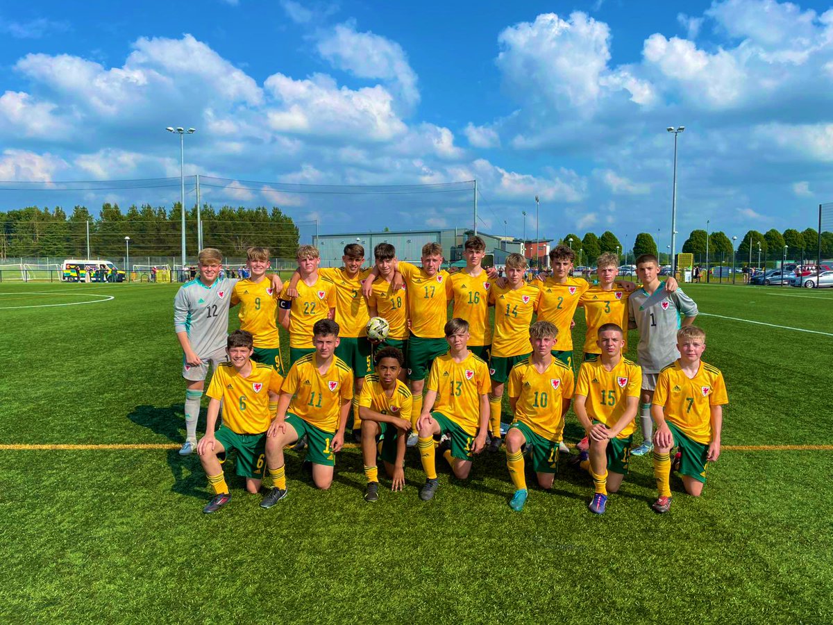 Great weekend for our FAW U14 National Academi Representative Team, who competed and came runners up in the Associations Cup in Belfast, a great experience for all involved 🏴󠁧󠁢󠁷󠁬󠁳󠁿⚽️ #FAWpathway