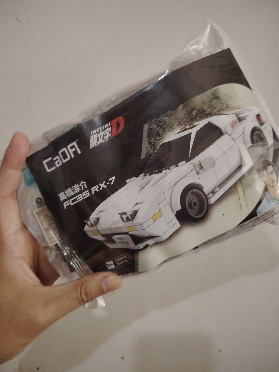 thirdygoodboy's tweet image. Slightly modded! Mazda RX-7 Model. #CadaBricks