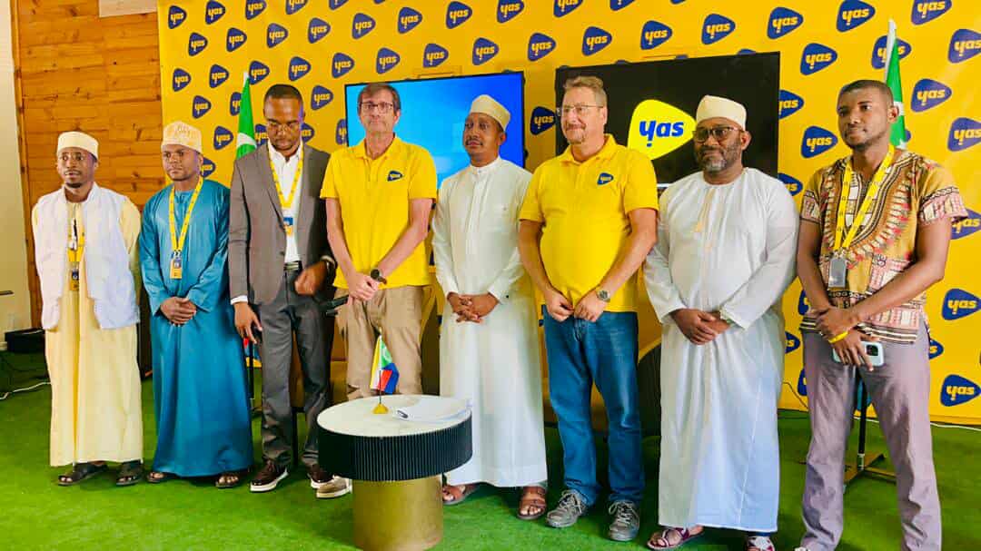 Société
YAS Comores lance "DagoNet fibre" 
Ce vendredi 20 juin, YAS Comores a lancé DagoNet fibre. La fibre qui rapproche et qui permet aux familles comoriennes de profiter d’un Internet très haut débit, stable et accessible. 
lagazettedescomores.com/soci%C3%A9t%C3…