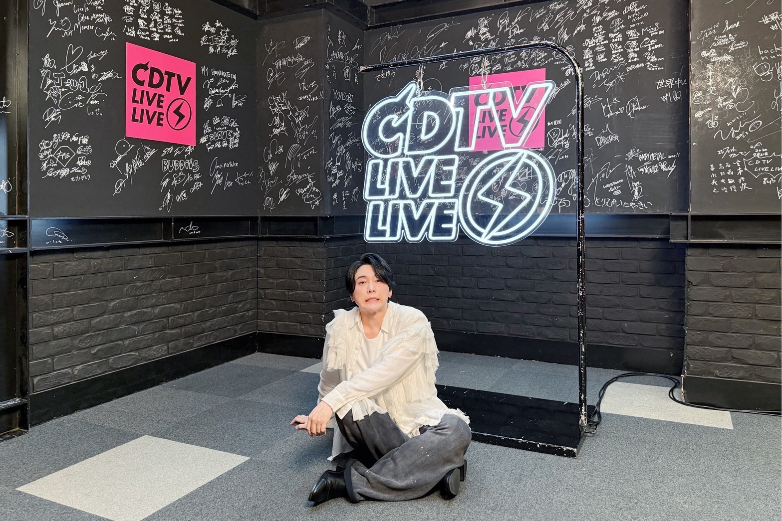 【匿名配送●貴重】なるき 2018 カウントダウンコンサート メッセージ 2L CDTV on X: 