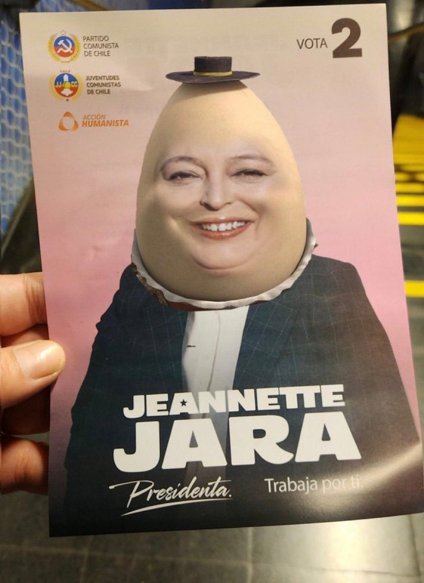 GuilleBlest's tweet photo. Ni CAGANDO  #ElDebateTVN https://t.co/kiPlGDm1Lz