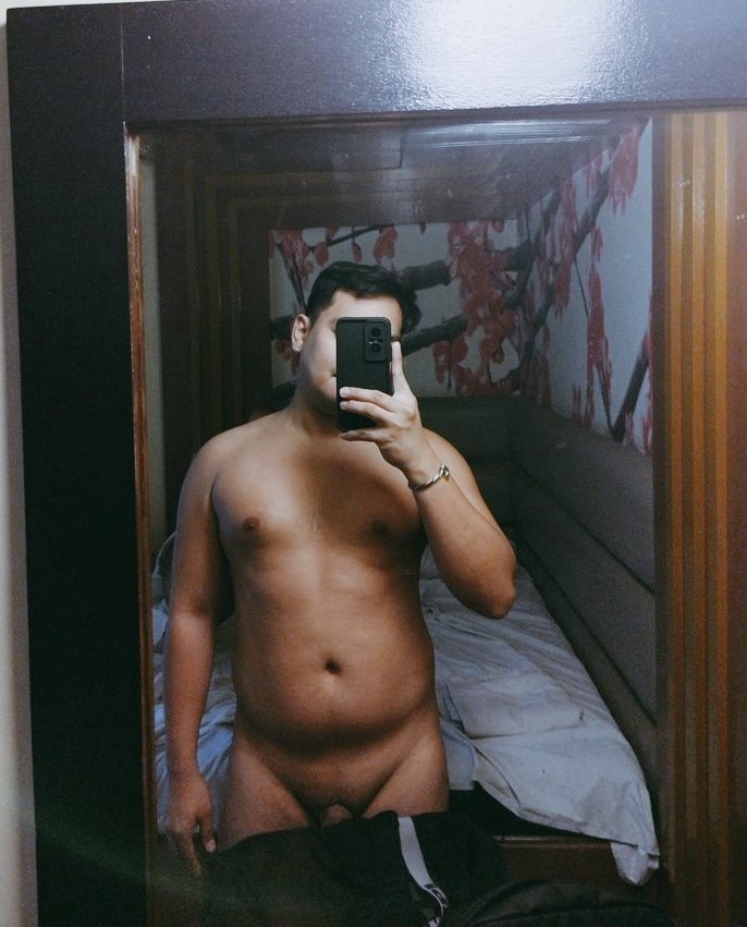 Dadbod na! Tara Masahe kita with free lingam? 😏😁😉 Available today.