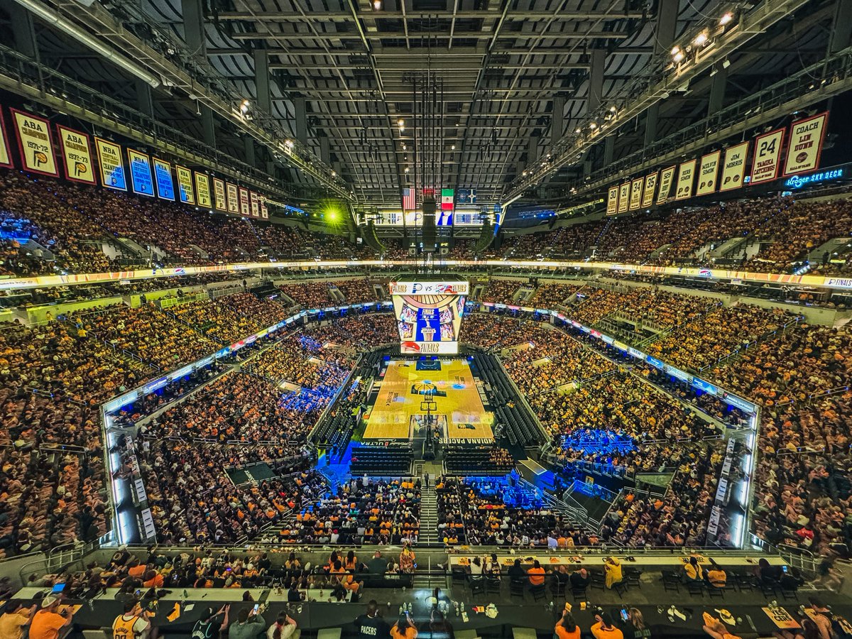 Gainbridge Fieldhouse (@gainbridgefh) on Twitter photo ... but this is Indiana 💙💛 ... but this is Indiana 💙💛