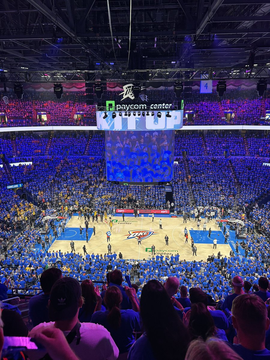 Atmosphere has lived up to the hype!!!

Not everyday you get to see a game 7

Figured I needed to check it out!!