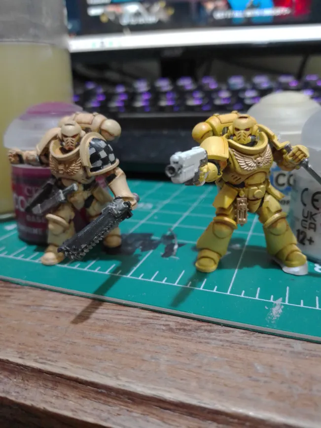 lost_in_Amber's tweet image. trying out two different color schemes for my lamenters, i'll prolly stick with the bright yellow but damn does the saturated one look good...