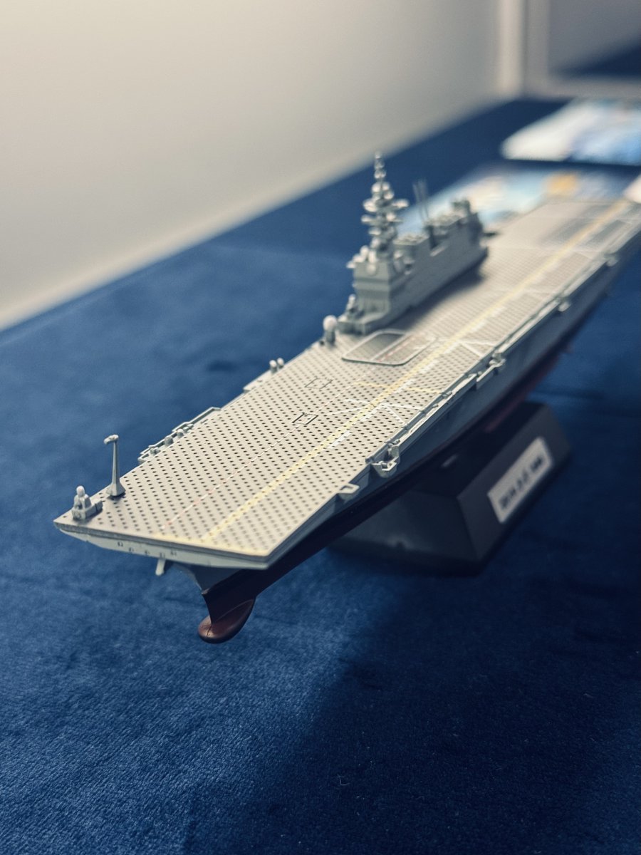 jmsdf_kure_mus's tweet photo. 【まもなく開催】
いよいよ6月25日(水)より、企画展「海自維新」が始まります。

刻々と変化する世界情勢に対応するため、海上自衛隊は日々進化していますが、本企画展では、海上自衛隊の誇る最新の艦艇情報などを、貴重な資料とともに展示・紹介いたします。

詳細は⇒https://t.co/QVBnKxb0N1 https://t.co/QIrNDM9jDl