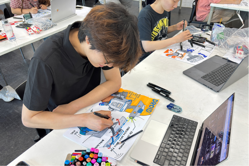sketchlabkaist's tweet image. On Jun 11, Prof. Seok-Hyung Bae wrapped up the spring semester for two courses, ID830 Special Topics in Design Ⅵ&lt;Design Research in Action&gt; and ID217 &lt;Presentation Technique&gt;. Cheers to a semester well done!🥂