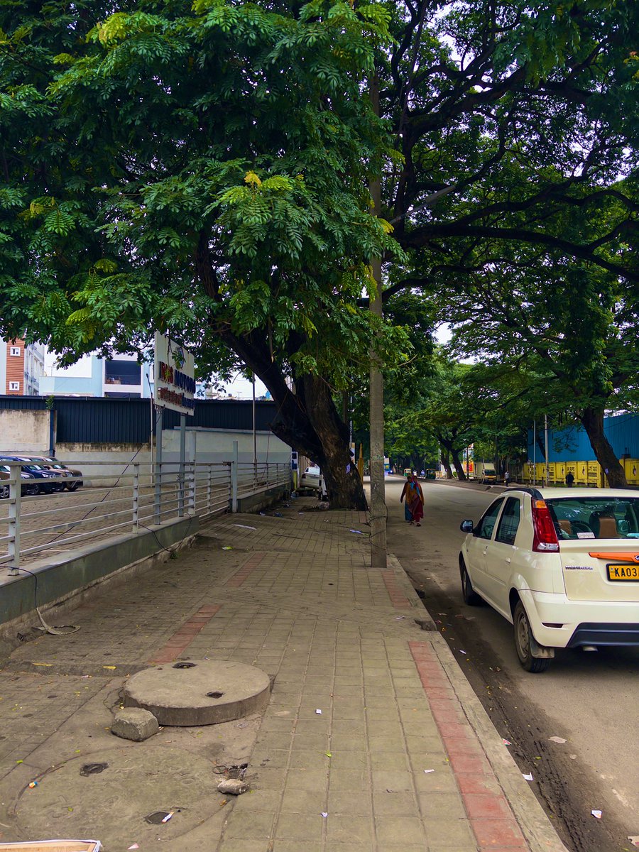 bengalurupost1's tweet photo. If footpaths are wide, clean, and safe — Bengaluru will walk miles. 🚶‍♂️🚶‍♀️

@BBMPCOMM, if you can maintain them and keep encroachments away, we could be India’s most walkable city.

Let’s reclaim our footpaths!
 #Bengaluru #RightToWalk #UrbanMobility #BBMP https://t.co/Al59S3aA6O