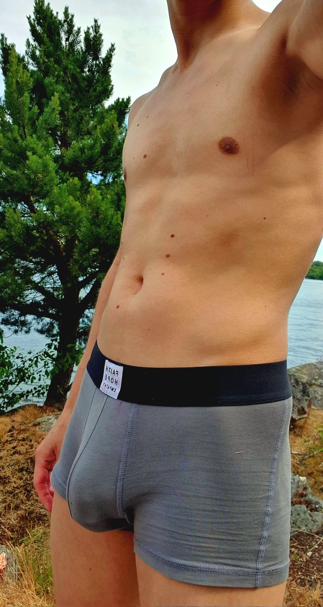 e_note_eu's tweet photo. Hot weekend at the nude beach ⛱️ 🥵
Do you wanna join? 😈 https://t.co/RQiIE3IFhb