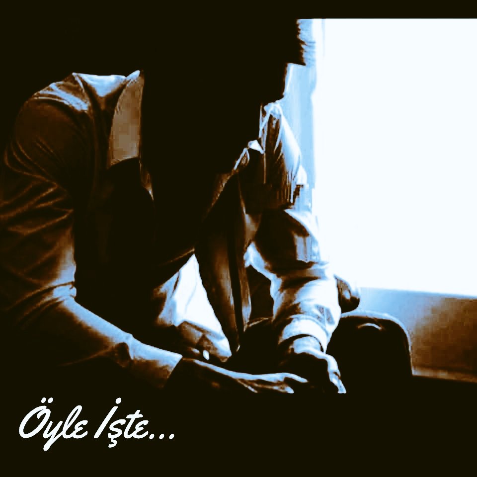 ***
Kimse size kaybolan yıllarınızı,
Geri vermez..
Ona göre yaşayın "HAYATI"..!!

#Günaydın ☕🌺🌿🦋
#MutluHaftalar