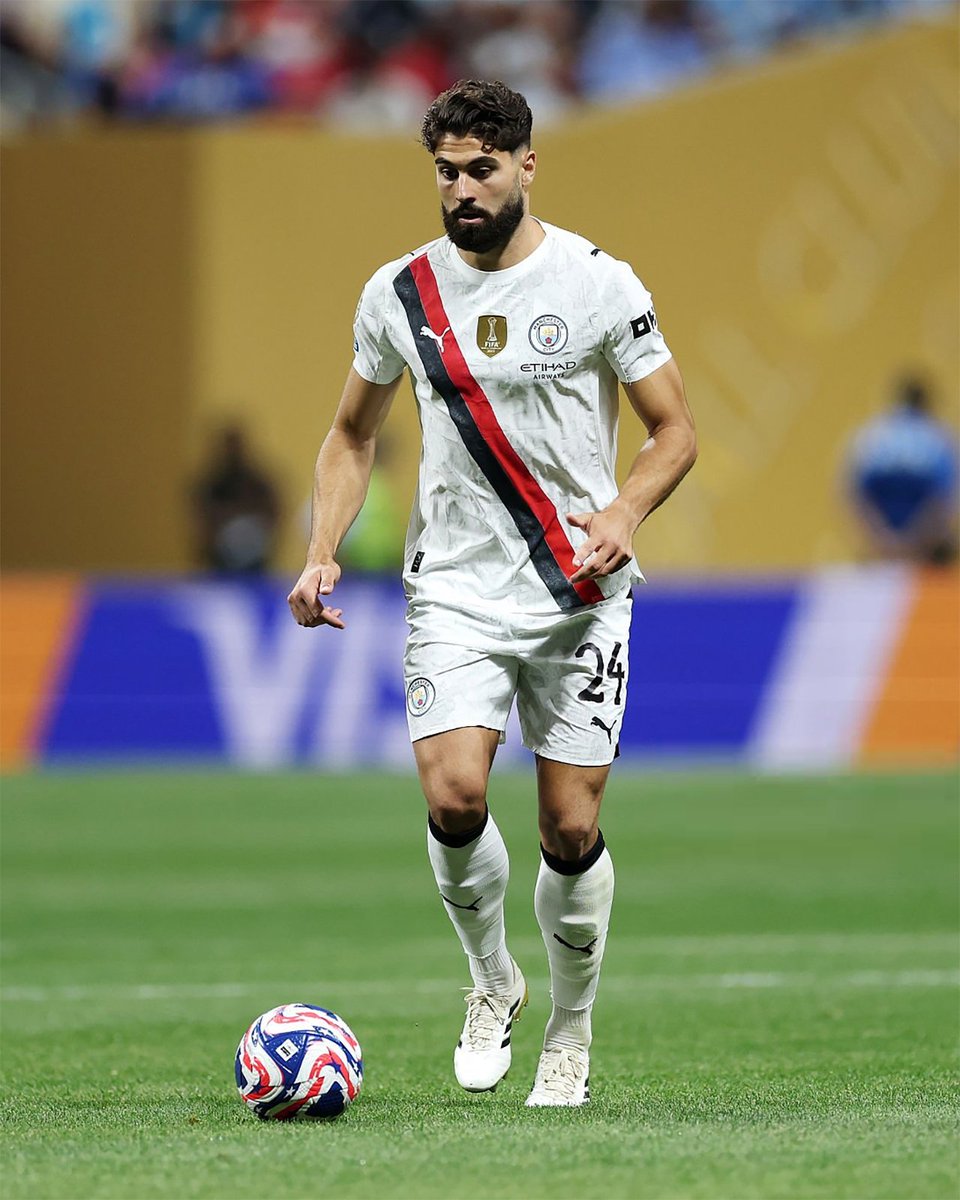 Marca de Gol (@marcadegol) on Twitter photo 🇾🇪👕 Debut de la camiseta del Manchester City x <a href="/pumafootball/">PUMA Football</a> x KidSuper, especial para el Mundial de Clubes.
¿Qué puntaje le ponés? 🇾🇪👕 Debut de la camiseta del Manchester City x <a href="/pumafootball/">PUMA Football</a> x KidSuper, especial para el Mundial de Clubes.
¿Qué puntaje le ponés?
