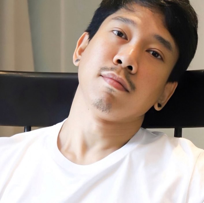 Pohm (@ohmroom) on Twitter photo 