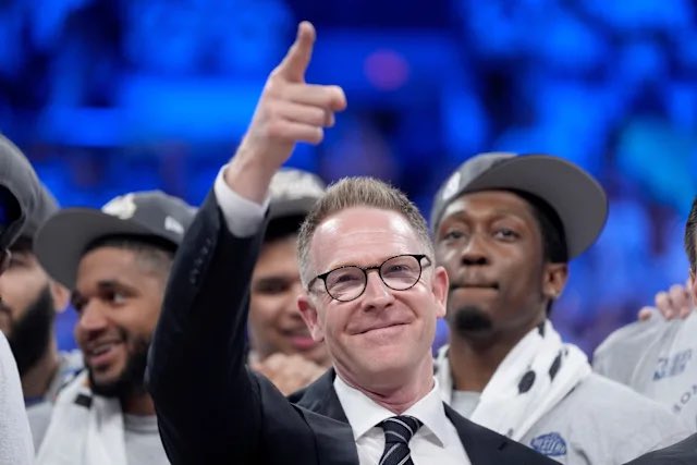 Bravo à Sam Presti, l'architecte de cette formidable équipe. 

La reconstruction du Oklahoma City Thunder depuis 2019 et les départs de Russell Westbrook et Paul George est un modèle absolu, une réussite totale.

Ce titre NBA, c'est en immense partie le sien ! 👏👏👏