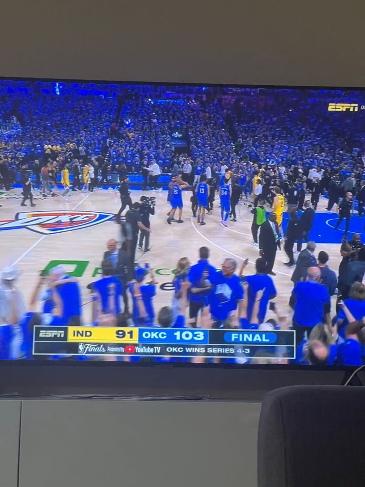 KNICKS TIED FOR FIRST PLACE IN THE 2025–2026 SEASON, LET’S GO.