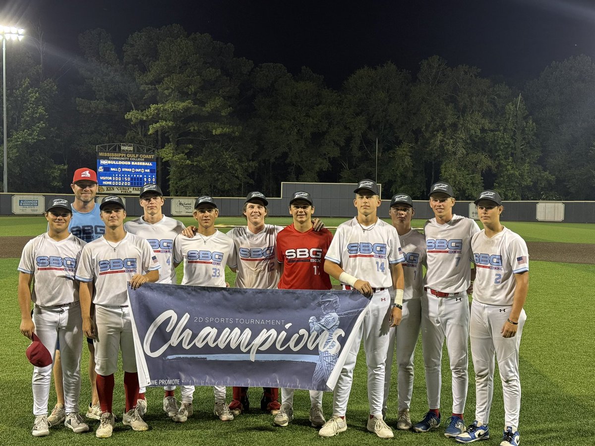 tucker_hux's tweet image. We had a great weekend at the 2D Scout Games. I went 6-9 with 4 doubles, 10 rbis, a BB and a HBP
@SBGsox
@SeminaryDawgBSB