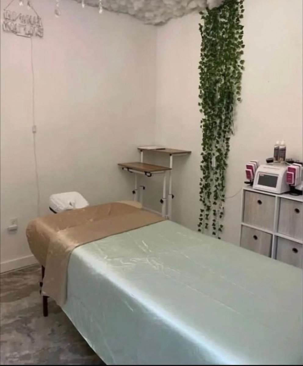 Pm me for your body massage 💆‍♀️