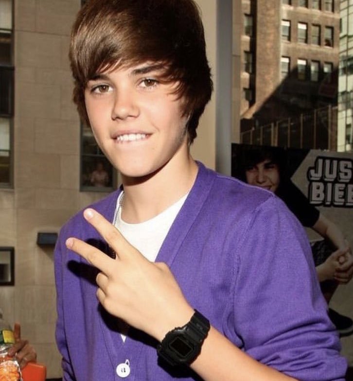poponze's tweet photo. Veigh irá homenagear os fãs de Justin Bieber em “Belieber”, faixa que fará parte de seu novo álbum.

“As mulheres que ouvirem e que também eram fãs de Justin Bieber vão entender o que eu falo nessa música. Eu espero que seja viral”. https://t.co/LesGKNDW0S