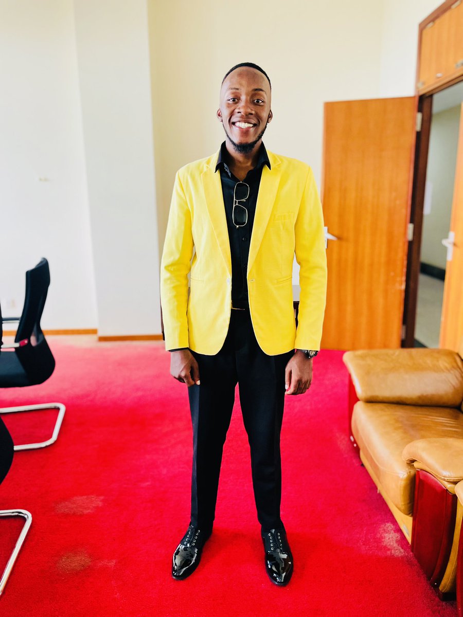 Buchi52267147's tweet photo. Uganda doesn’t need perfect leaders. It needs loyal sons and daughters who rise, serve, and never give up on her. I’m committed to that duty  for God and my country. 🇺🇬 https://t.co/i1FcyA1Cx9