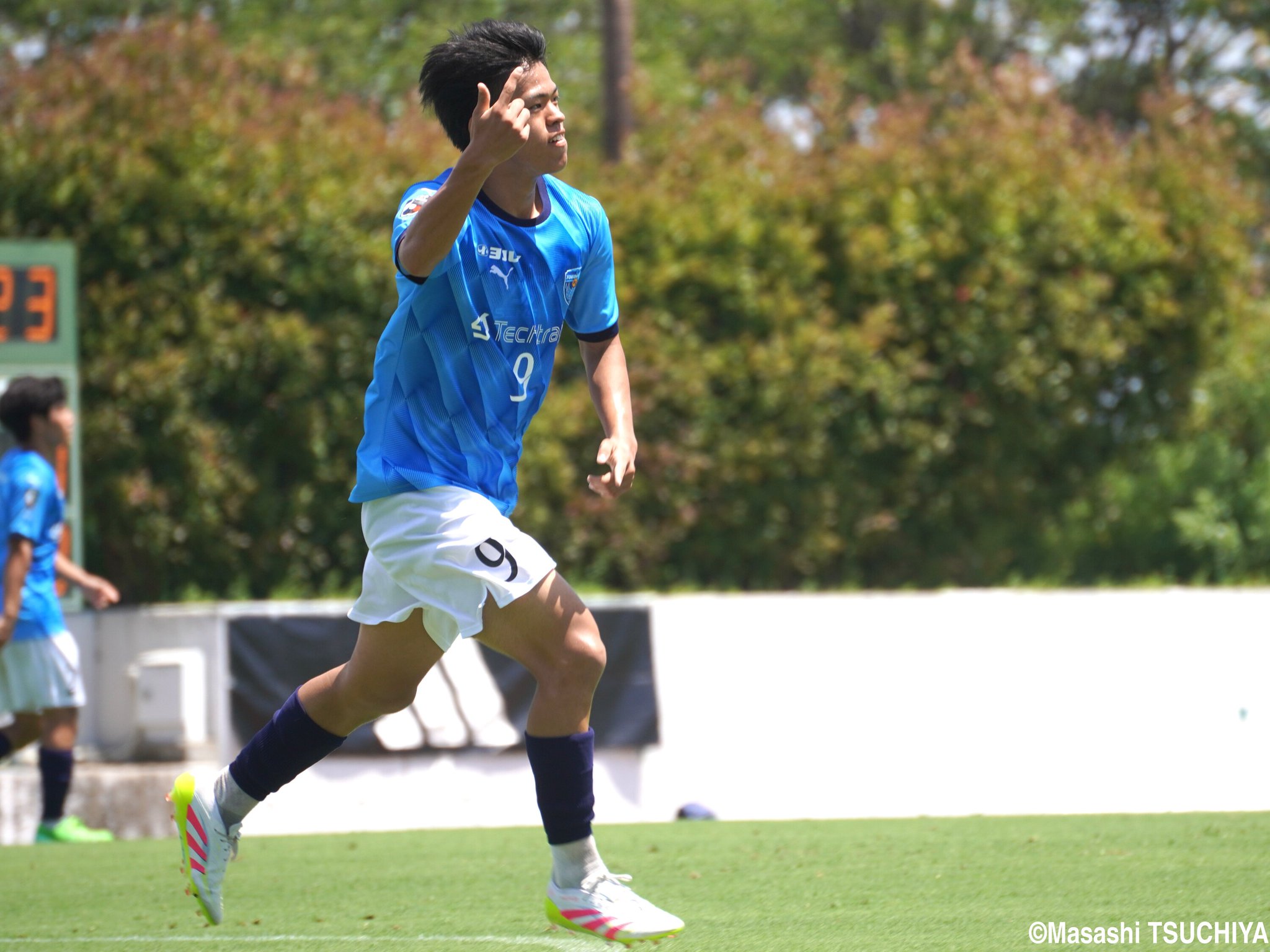 サッカー 三浦知良 50YEARS MEMORIAL クッション 横浜FC （KAZU MEMORIAL
