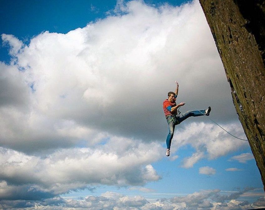 GrippedMagazine's tweet image. A climbing website there shows climbers taking big falls! Check it out: whippermedia.com
#climbing #adventure #sport