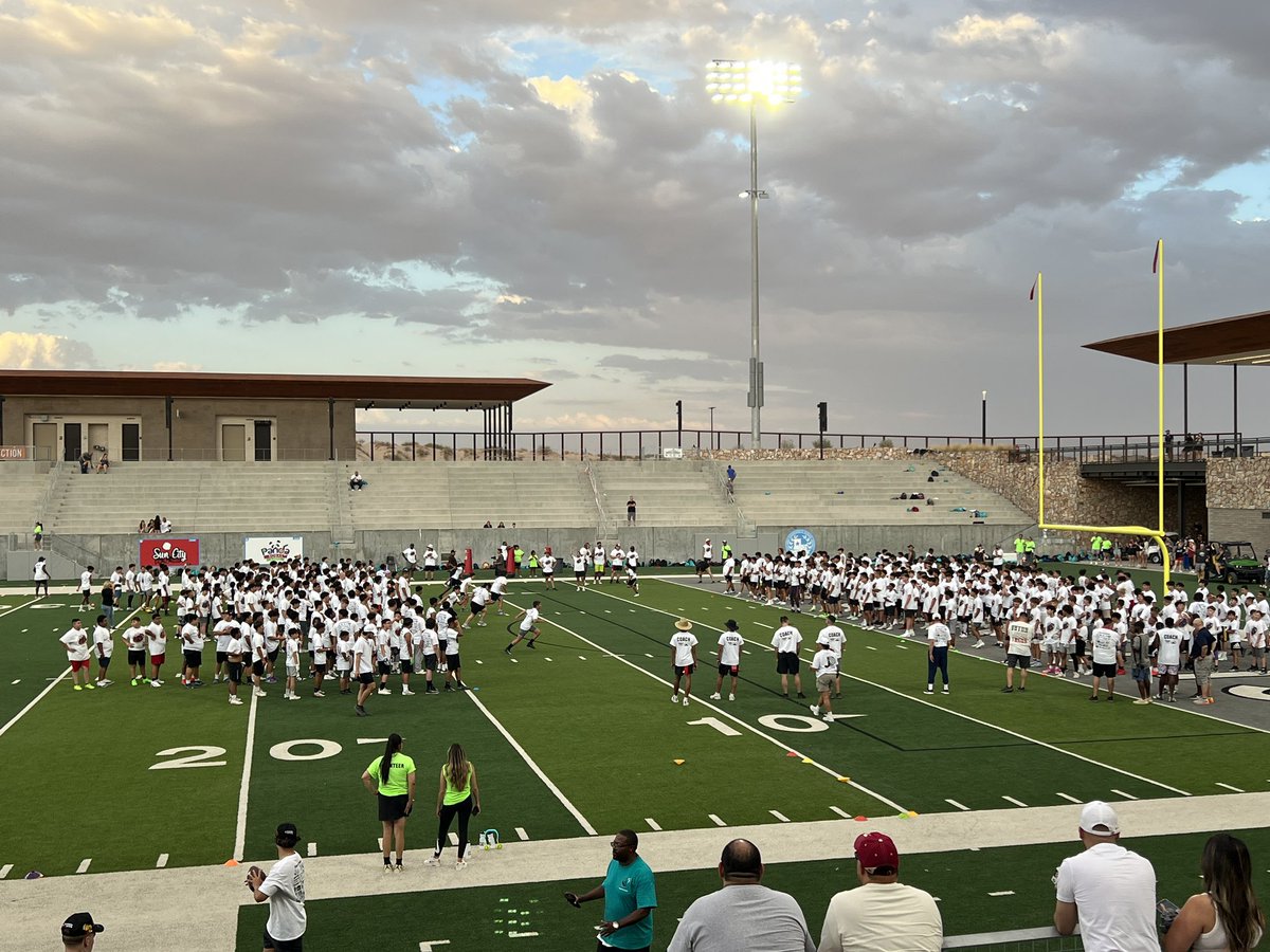 Peyton Ontiveros “PJ” (@pj_ontiveros) on Twitter photo Had a great time seeing old friends & making new ones at the Aaron Jones & Will Hernandez Camp.. linebacker drills were fun! <a href="/AAAllTheWayFdn/">A&A All The Way Foundation</a> <a href="/Showtyme_33/">Aaron Jones 3️⃣3️⃣</a> <a href="/willhernandez76/">Will Hernandez</a> <a href="/EHSFalconFB/">Eastlake HS Football</a> <a href="/RRodriguezJr2/">Coach Rod</a> Had a great time seeing old friends & making new ones at the Aaron Jones & Will Hernandez Camp.. linebacker drills were fun! <a href="/AAAllTheWayFdn/">A&A All The Way Foundation</a> <a href="/Showtyme_33/">Aaron Jones 3️⃣3️⃣</a> <a href="/willhernandez76/">Will Hernandez</a> <a href="/EHSFalconFB/">Eastlake HS Football</a> <a href="/RRodriguezJr2/">Coach Rod</a>