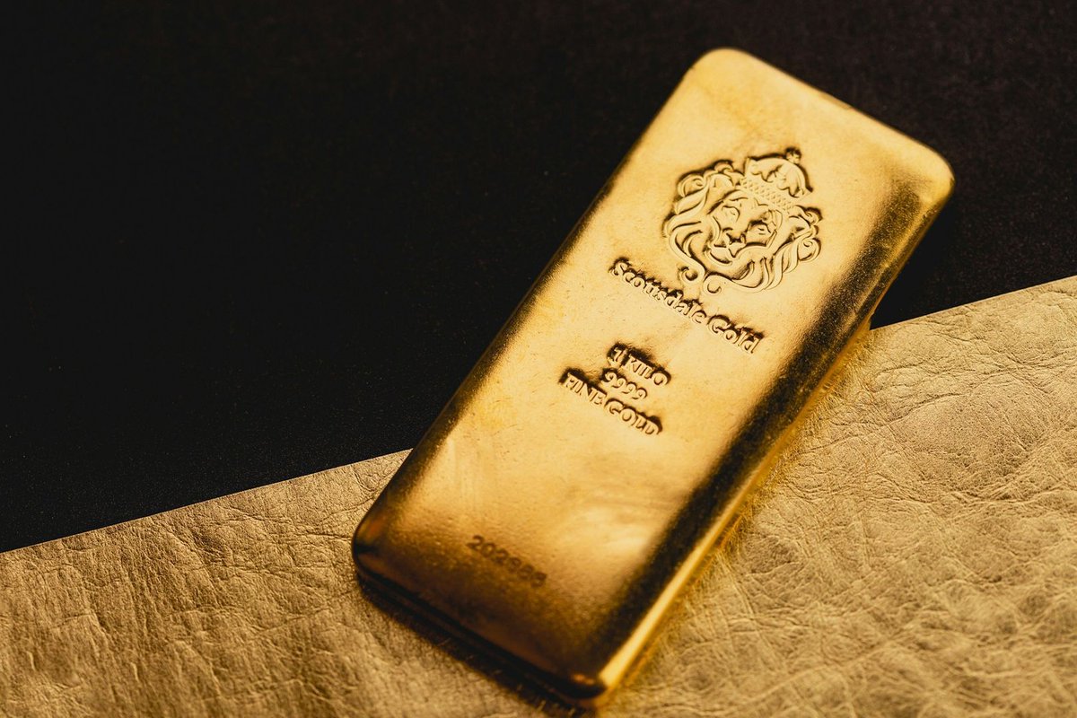 L'ironie ultime : Peter Schiff, qui a passé des années à critiquer le Bitcoin, lance son propre token adossé à l'or.

Il trouve que les stablecoins liés au dollar sont illogiques. Pourquoi s'accrocher à "une monnaie fiduciaire imparfaite" ?

Pendant ce temps, le marché des