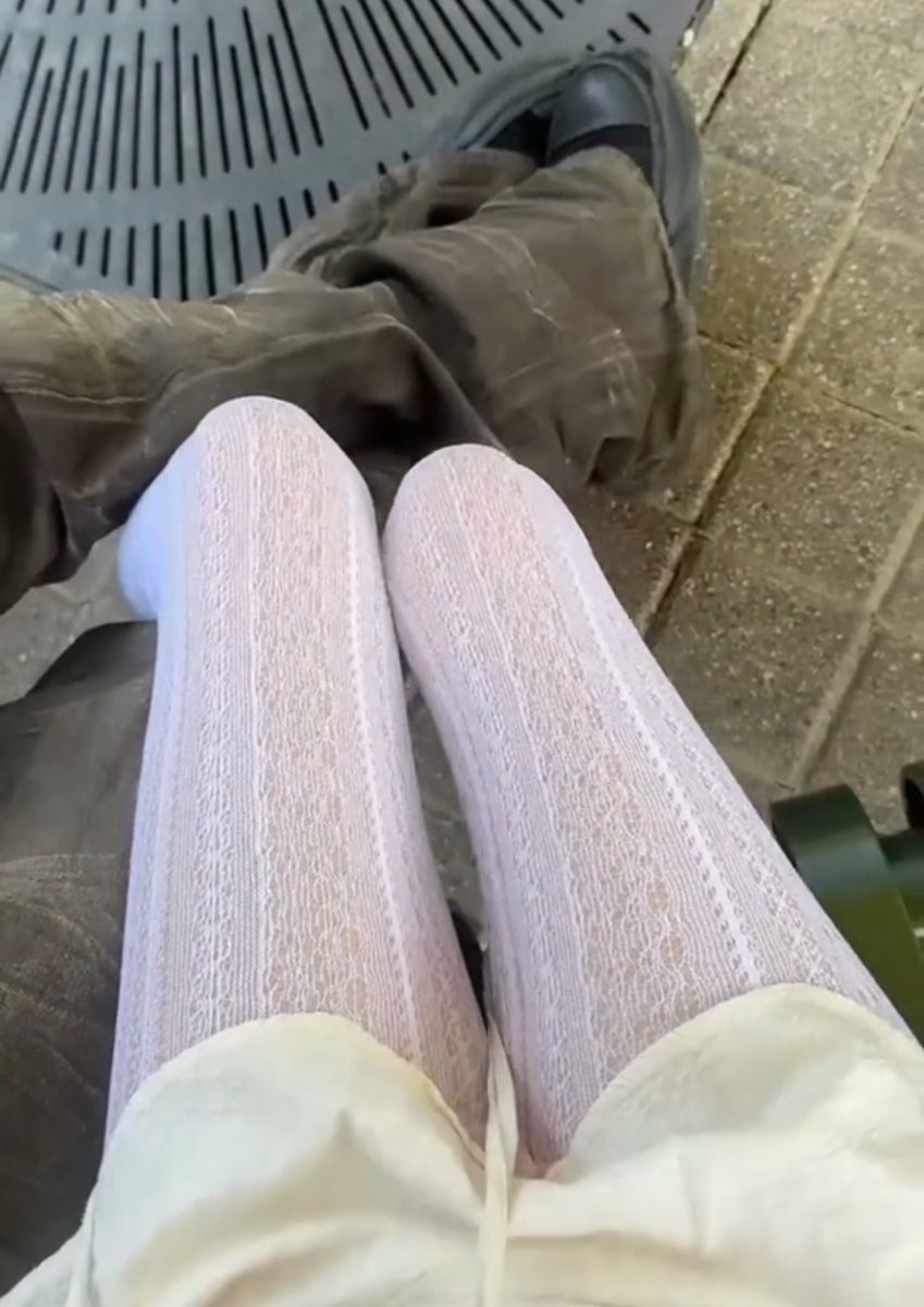 ۟ (@hwrt_) on Twitter photo 