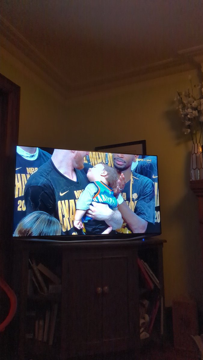 K_Fab_'s tweet photo. Shai also wins Dad of the year award https://t.co/DA6TijnP3m