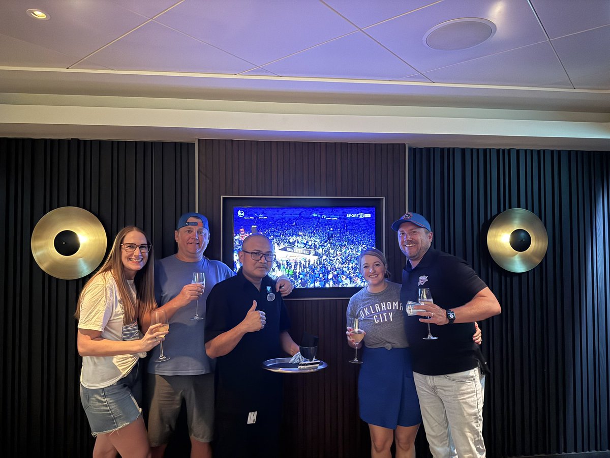 JoshSimpson126's tweet image. Had the cruise ship hoppin! Let's go @okcthunder