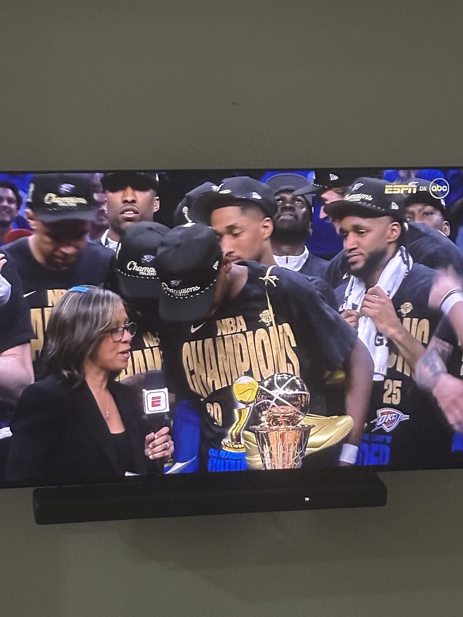 Congratulations ⁦<a href="/zai_joe1/">Isaiah Joe</a>⁩ OKC Thunder 2025 NBA World Champs!!👏🏾👏🏾