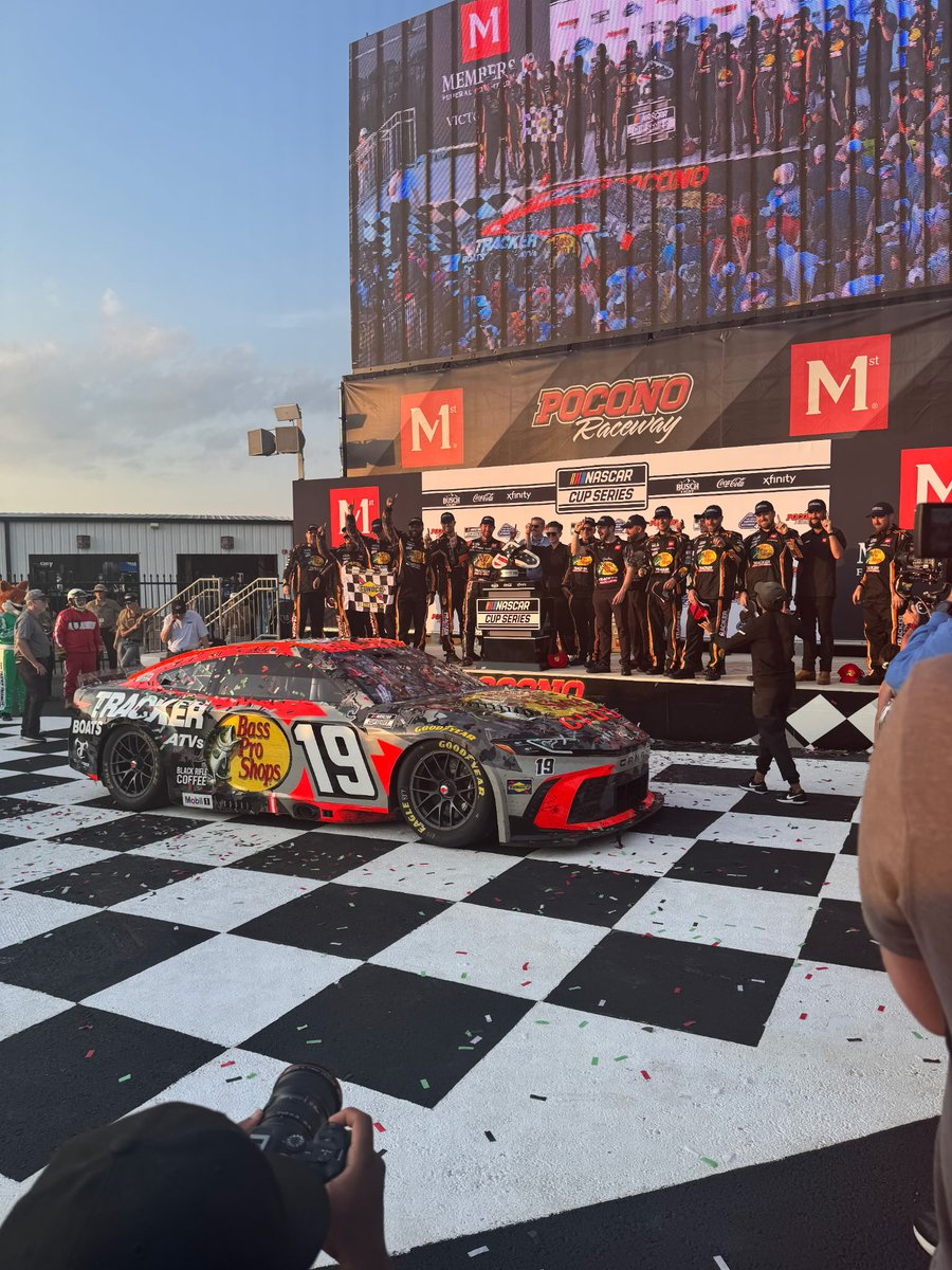 Members1stFCU's tweet photo. The final day at @PoconoRaceway was one for the books. A little rain couldn’t dampen the @NASCAR spirit! @chasebriscoe cruised his way to victory at The Great American Getaway 400! From start to finish, this weekend was high-octane fun 🏁
#PAGetaway400 #WhatTurn4 #TrickyTriangle https://t.co/EcQSOIQ5gC