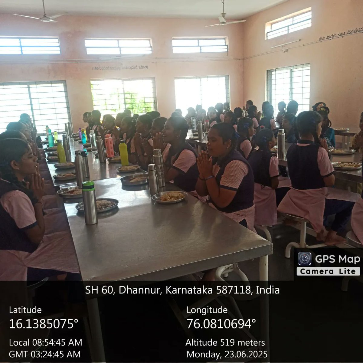 MDRS DHANNUR (@danurmdrs) on Twitter photo Morning breakfast Mdrs Dhannur #SocialAudit_SWDMeals #SocialWelfare_Karnataka <a href="/SWDGoK/">ಸಮಾಜ ಕಲ್ಯಾಣ ಇಲಾಖೆ</a> Morning breakfast Mdrs Dhannur #SocialAudit_SWDMeals #SocialWelfare_Karnataka <a href="/SWDGoK/">ಸಮಾಜ ಕಲ್ಯಾಣ ಇಲಾಖೆ</a>