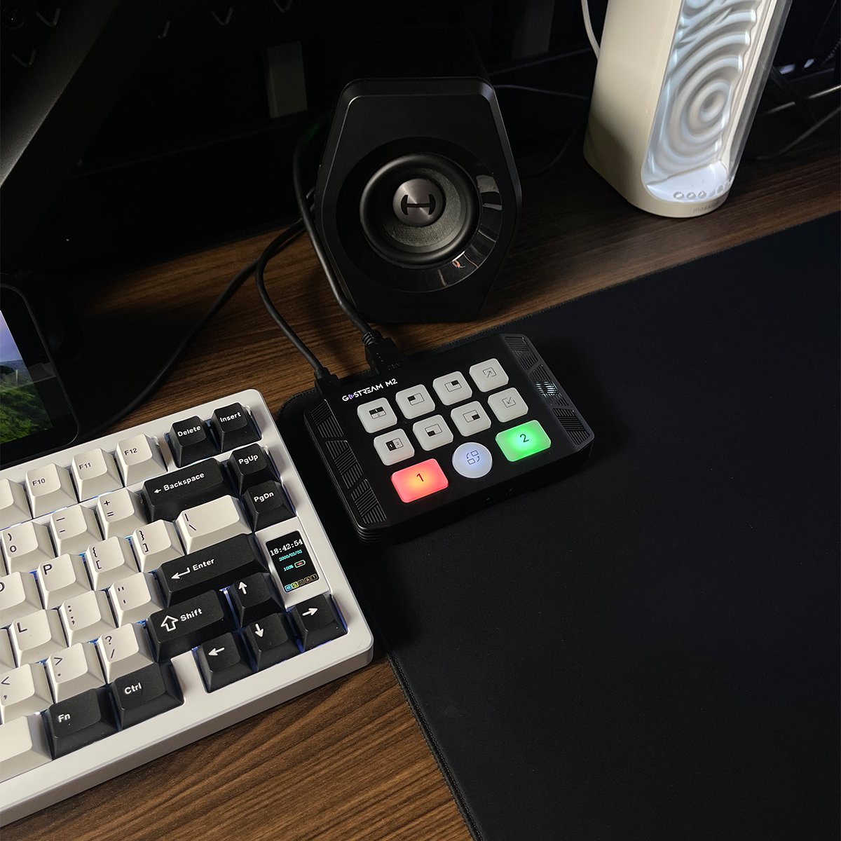 osee_tech's tweet image. 👉Elevate your workflow with dual 4K HDMI capture card
#OseeGoStreamM2

📸by @chunksgaming
.
.
#oseetech #livestream #livestreaming #videocreator #youtuber #contentcreator #multicamera #hdmiswitcher #hdmimixer #livestreamingsetup #streamer #obs
#newrelease #GoStreamDuet