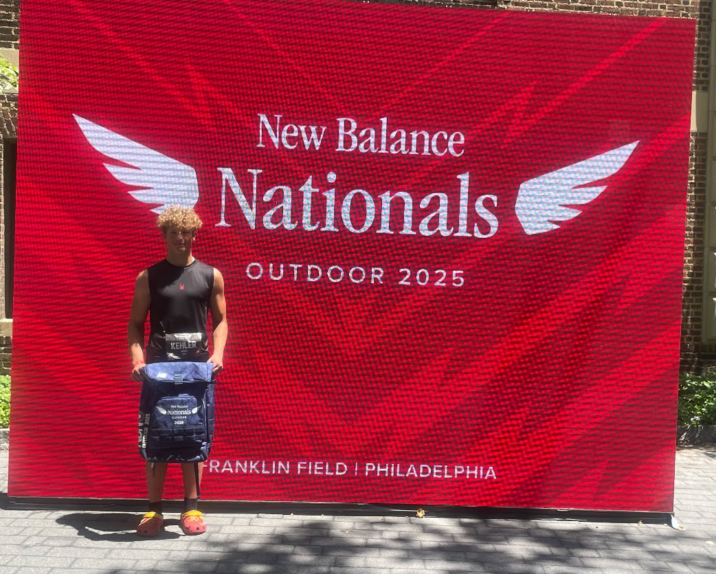 Brody_k5's tweet image. First time at national meet, could’ve done better but was still an experience, ran 11.40 and got 60th at new balance and ran 22.90 at adidas and took 15th, improvement to be made for next season… @PrepRedzoneWV @OhioValleyPreps @CoachSnyderUHS @Coach_Lawless @noel_devine7