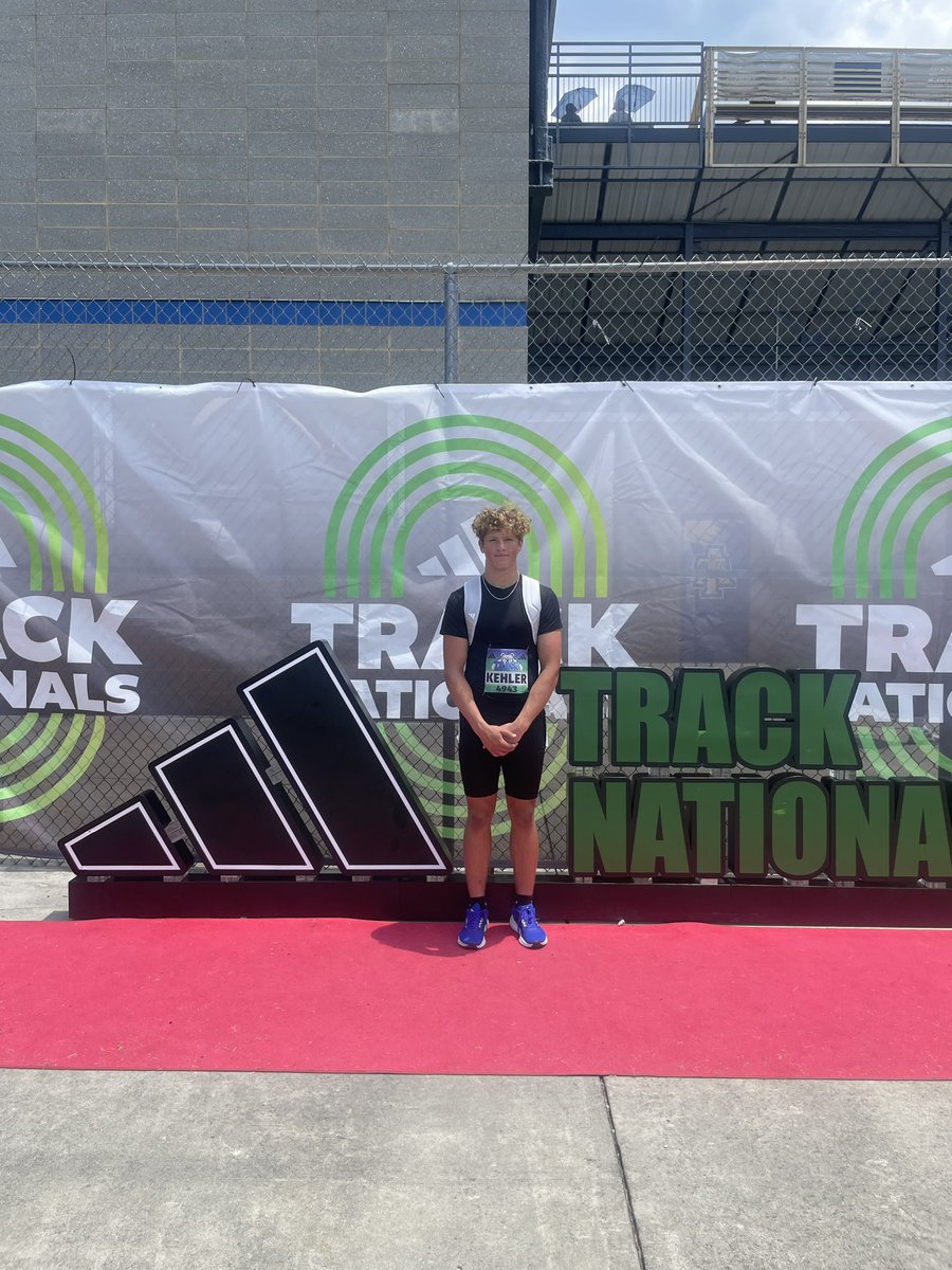 Brody_k5's tweet image. First time at national meet, could’ve done better but was still an experience, ran 11.40 and got 60th at new balance and ran 22.90 at adidas and took 15th, improvement to be made for next season… @PrepRedzoneWV @OhioValleyPreps @CoachSnyderUHS @Coach_Lawless @noel_devine7