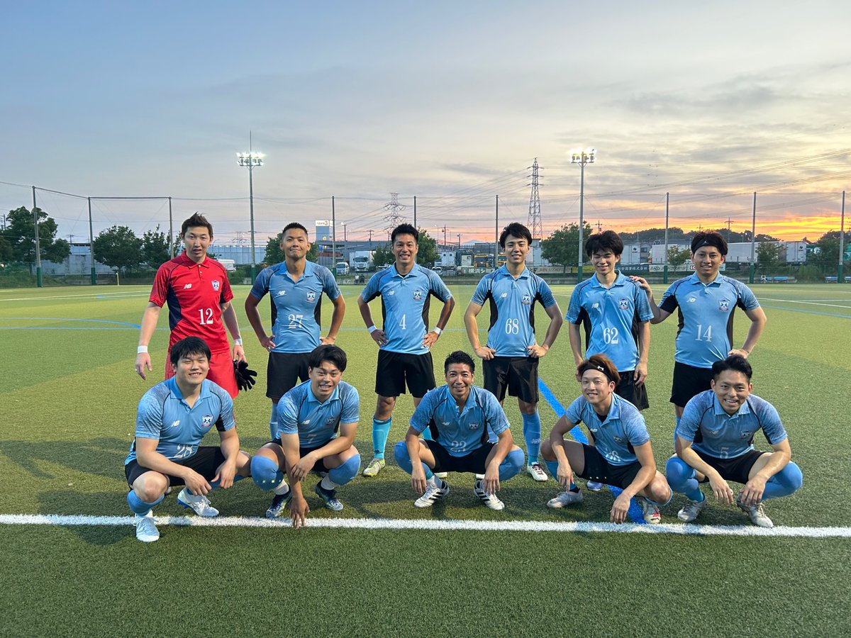 FC22756424's tweet photo. 2025県リーグ3部A開幕戦
vs鎌倉市役所
0-1(前半0-1)❌
ブロックも変わり初顔合わせ。
お互いに気持ちが溢れた好ゲームでしたが、序盤の手痛いミスからの失点を最後まで跳ね返すことが出来ませんでした。やはり県リーグは甘くないですね。この敗戦を活かせるようにまずは次戦頑張ります！ https://t.co/E1XewWOjCO
