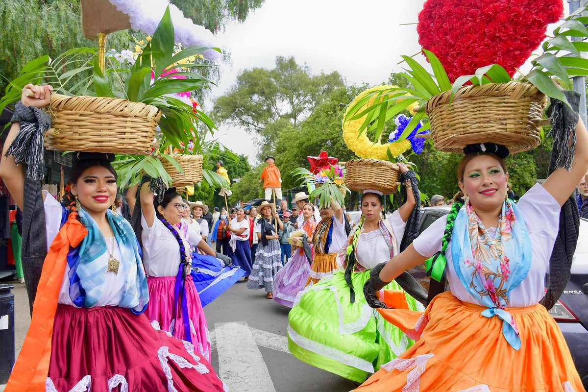 📍#Azcapotzalco se consolida como el faro cultural del norte de la Ciudad de México.
Y lo vivimos intensamente durante la Guelaguetza 2025: cuatro días de música, bailes, sabores, artesanías, mezcal y comunidad que llenaron de vida el corazón de nuestro territorio.

🌽💃 La