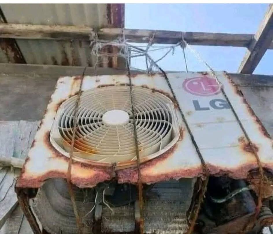 ياخوتي عندي المكيف هذا 👇 كل مانشغله يدير في صوت ومايبردش مليح اللي عنده معلومة يفيدنا و بارك الله فيكم ..؟ 😊🤭