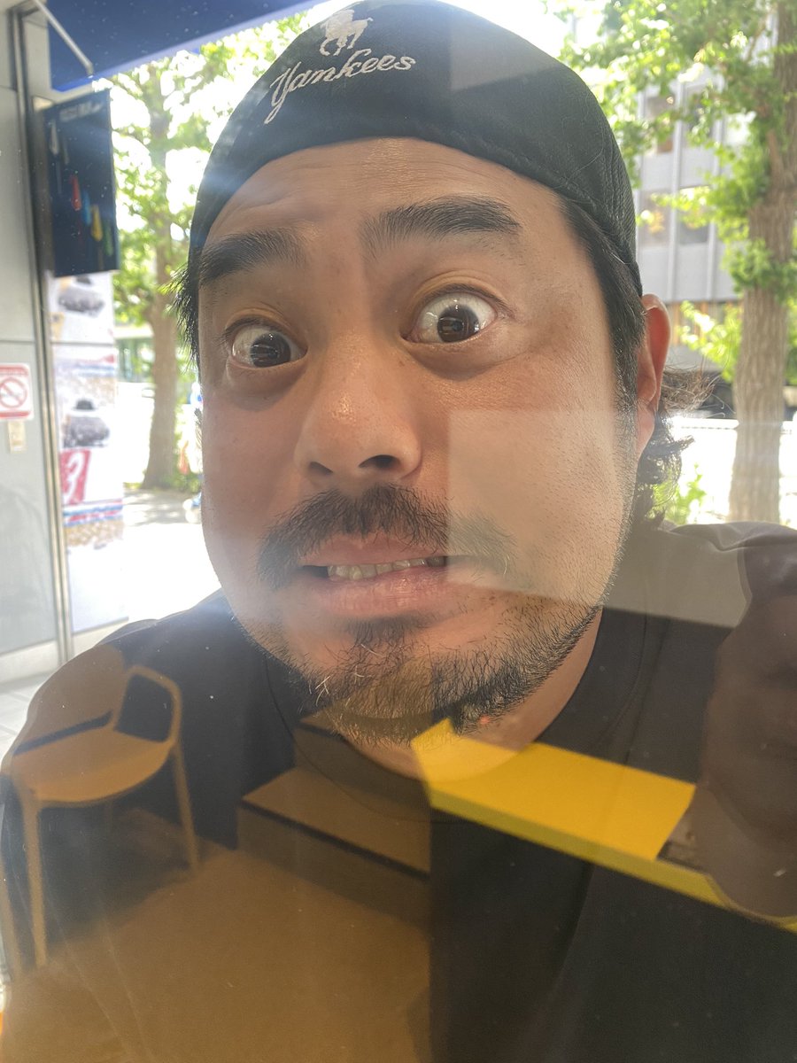 bcsKAMIYUBI's tweet image. KAMIYUBI YOKOHAMA

お客様　宮﨑敏郎選手
#横浜denaベイスターズ
#青の魂
#宮﨑敏郎 
#神指一門
#kamiyubi
#kamiyubi横浜
#ボートピア横浜
#あの日の動きを取り戻す
#ボディケア
#関内
#徒歩5分
