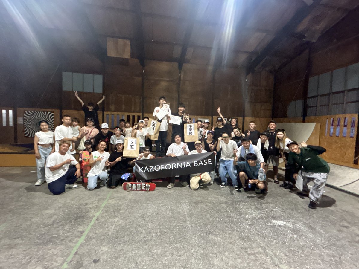 SadutSb's tweet photo. 大会お疲れ様でした🛹🔥
粘って2位取れました🥈✨ https://t.co/rI2J4qXjlU