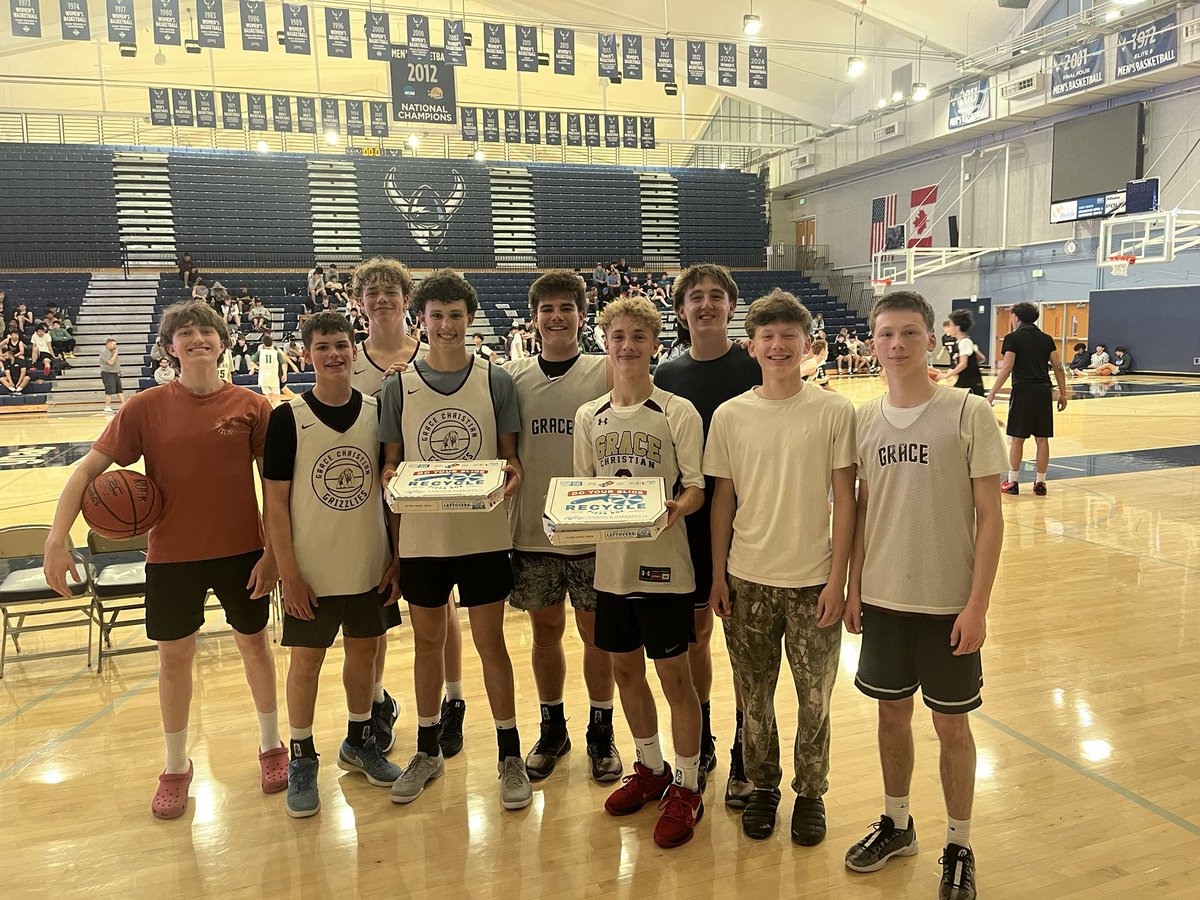 3 Minute Tournament Champs!  <a href="/WWUHoops/">WWU Men's Hoops</a>