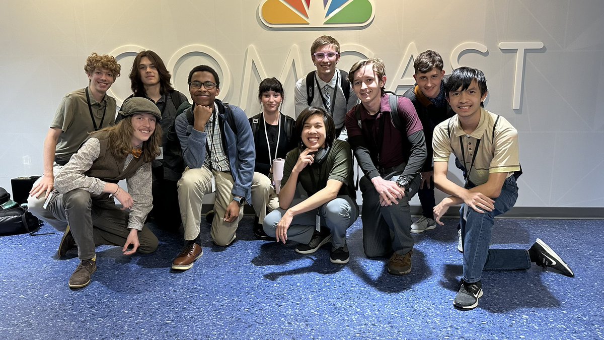 Internships! Check out <a href="/SilverCreek_HS/">Silver Creek High School</a> RaptorTECH interns at <a href="/comcast/">Comcast</a>! Awesome group of students receiving a real world experience! Thank you to our amazing industry partner for this opportunity! @SVVSDdeputy <a href="/SuptEmeritus/">Don Haddad</a> <a href="/BuchlerStVrain/">Matt Buchler</a> <a href="/BShafferCO/">Brandon Shaffer</a> <a href="/LouiseMarch7/">Louise March</a> <a href="/SCEdFoundation/">Silver Creek Education Foundation</a>