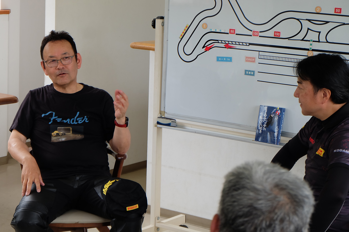 6月7日に開催した鈴鹿FUN  TRACK  DAYは、地元在住の元GPライダー・八代俊二さんがゲストとしてご来場。先着10名のライダーをリヤシートに乗せるタンデムライドや、2回のトークショーで大変に盛り上がりました。
pmfansite.com/pirelli/articl…
#Pirelli #ピレリ #pirellimoto #funtrackday #八代俊二