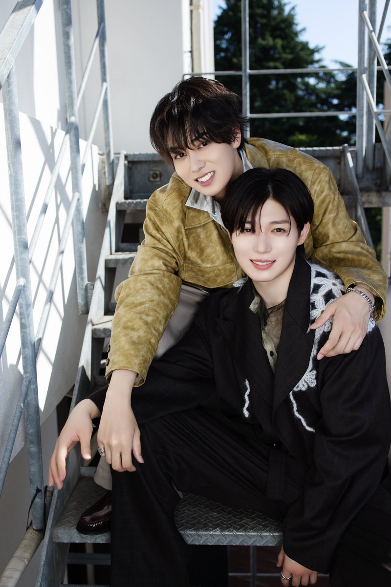 mpcdmagazine's tweet photo. 【#モデルプレスカウントダウン vol.11】

バックカバー・巻末特集に登場する西山智樹＆前田大輔の先行カットを公開📸 

ご予約はコチラ⬇️
https://t.co/RwEqIzh0JZ

amazonでも予約受付中📢
https://t.co/j6Z1BXXOXR

#西山智樹 #前田大輔 #TAGSEARCH @TAG__SEARCH https://t.co/BSEoCiaimm