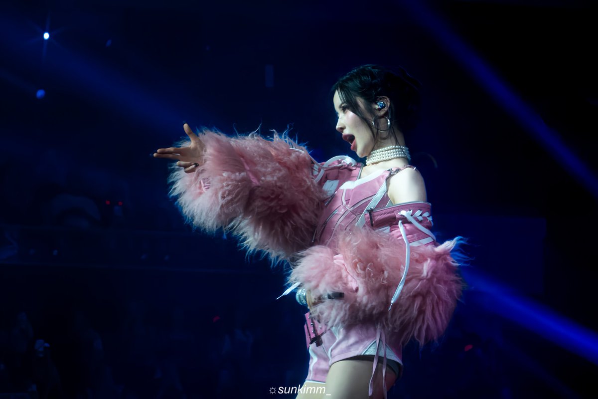 sunkimm_'s tweet photo. 250621

ASA❤️‍🔥

#BABYMONSTERinKL
#BABYMONSTER #베이비몬스터 
#아사 #ASA #榎並杏紗 #ENAMIASA https://t.co/BGZUONMQBQ