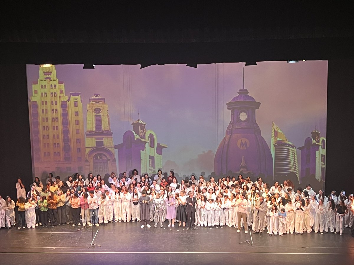 Clase de Sra. Obando (She/her) tweet media