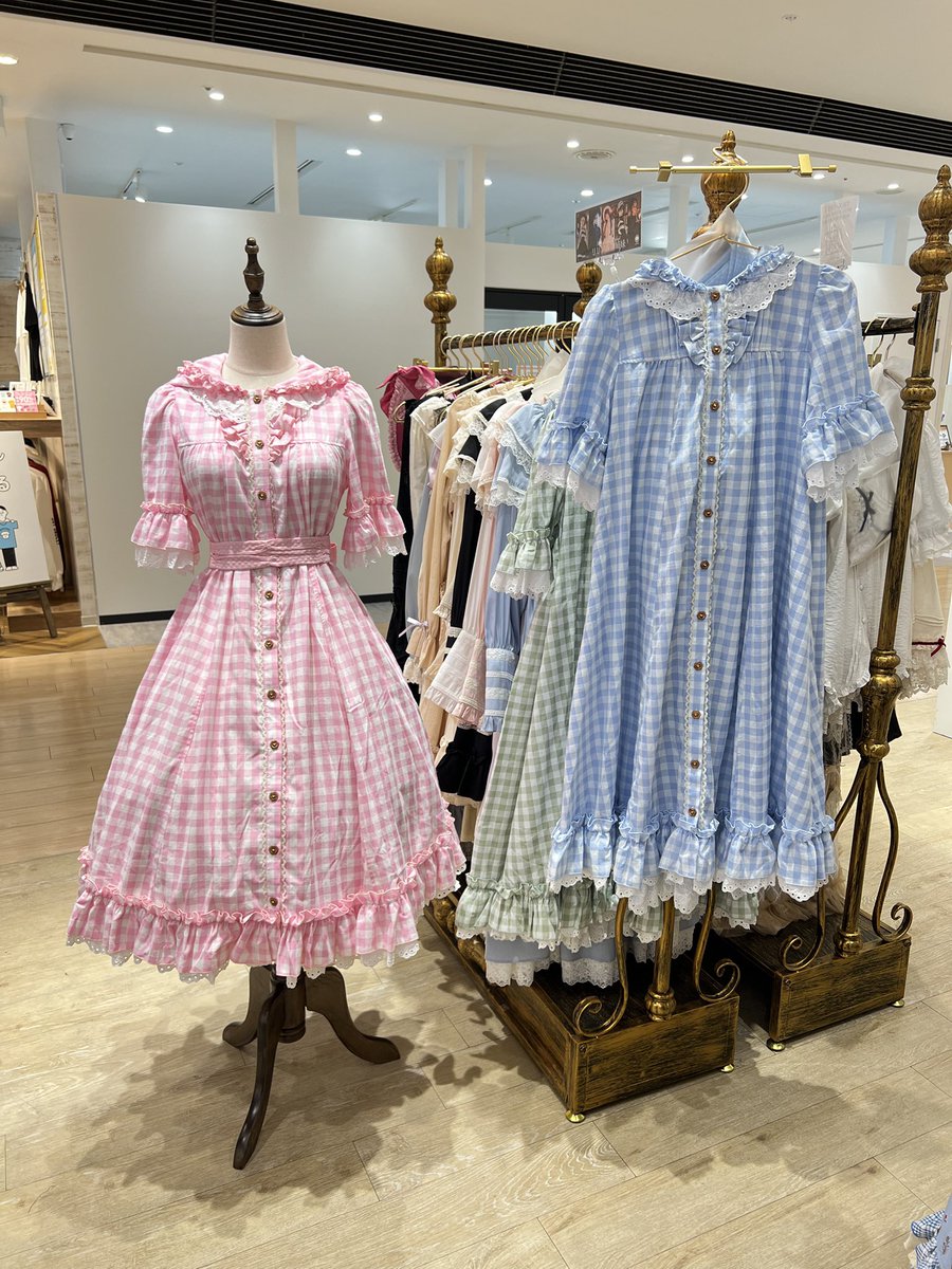 こんにちは #星箱新宿店 です🌟🕊️ 🐰チェルシーガール うさ耳フード